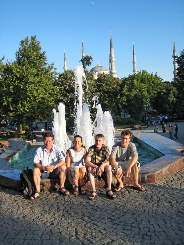 Fountain, Istanbul Turkey 1.jpg - Istanbul, Turkey